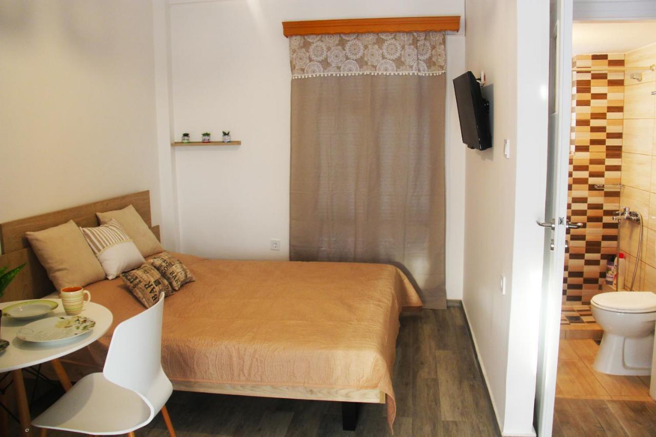 Fully Renovated Small & Cosy Studio Athene Buitenkant foto