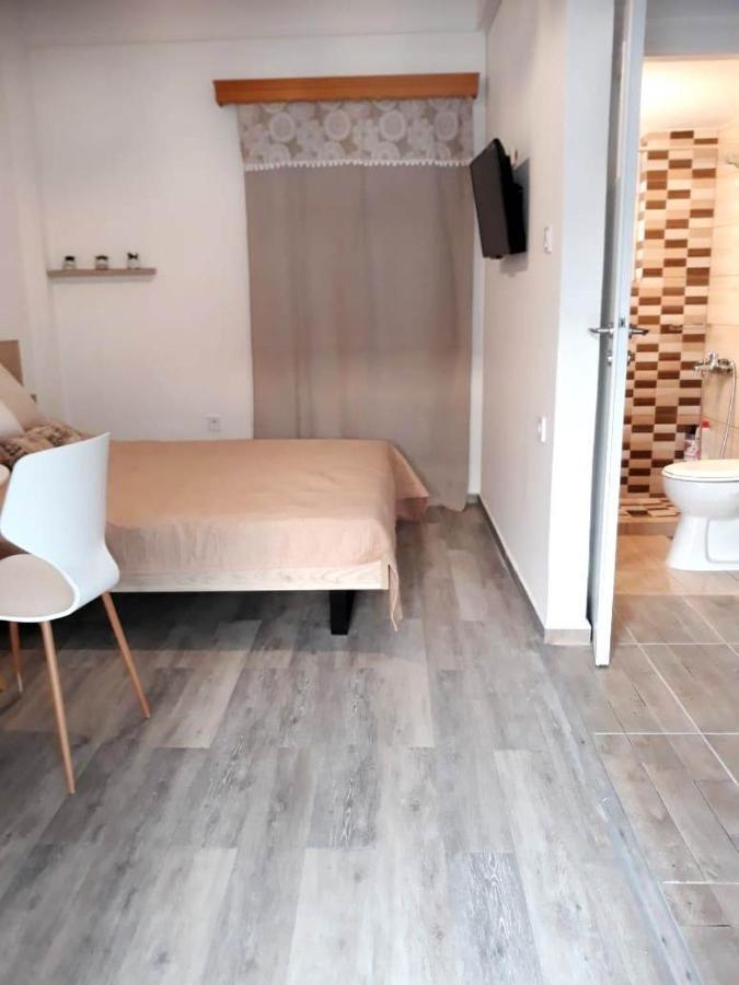 Fully Renovated Small & Cosy Studio Athene Buitenkant foto