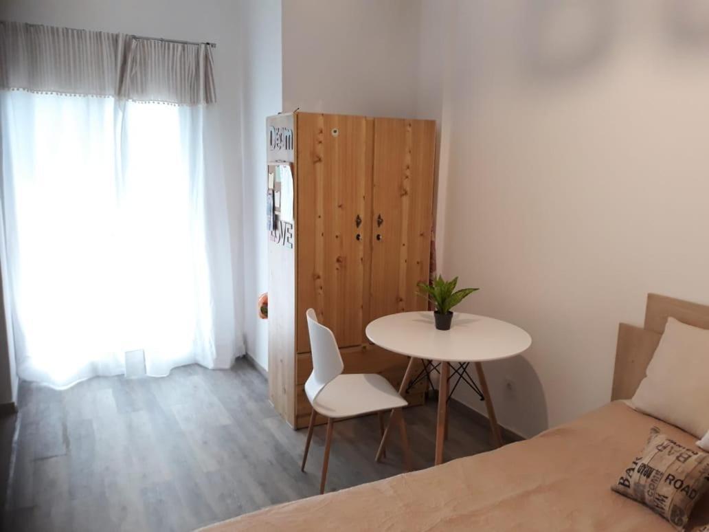Fully Renovated Small & Cosy Studio Athene Buitenkant foto